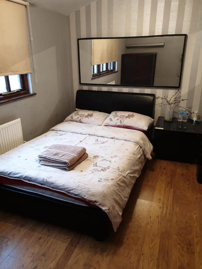 Master Room Near Heathrow London Luaran gambar